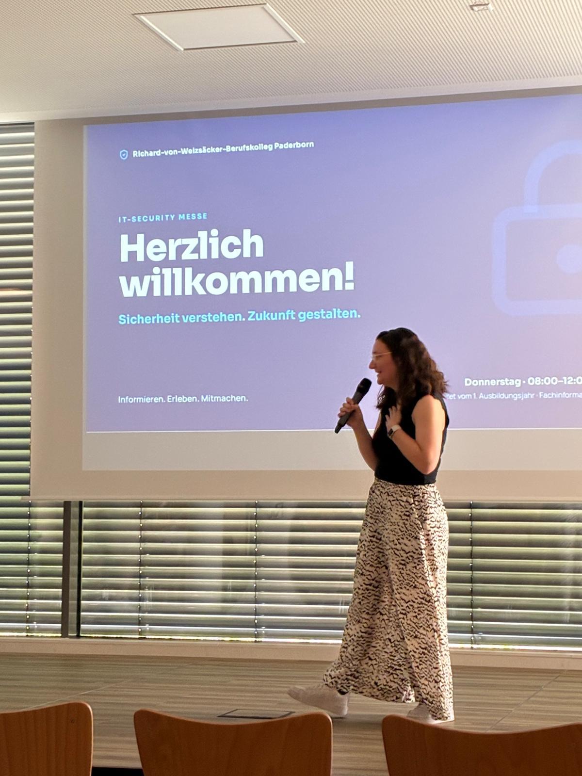 Mehr über den Artikel erfahren IT-Security-Messe am RvWBK